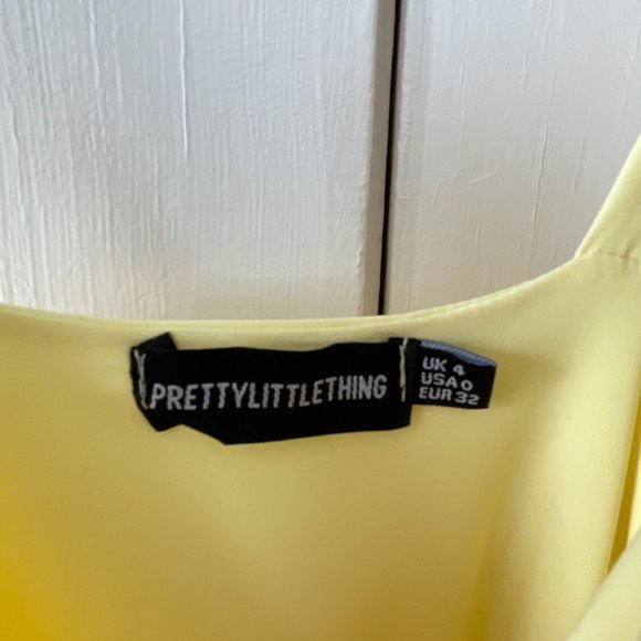 PrettyLittleThing Yellow Mini Bodycon Dress - Picture 5 of 8
